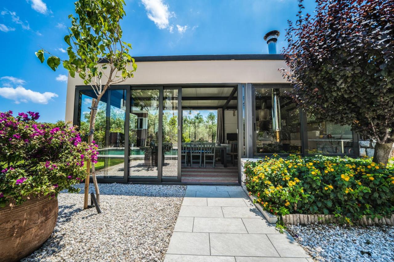 Petronila Luxury Villa With Heated Private Pool Kissamos Exterior photo