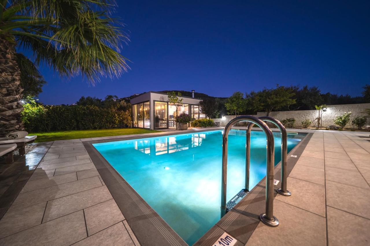 Petronila Luxury Villa With Heated Private Pool Kissamos Exterior photo